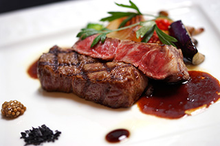 上州牛のサーロインステーキグリル  芳醇な赤ワインソース