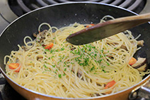 ハモンみなかみと谷川茸のスパゲッティ
