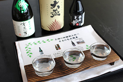 三種の地酒飲み比べ