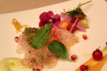 鮮魚のカルパッチョと野菜たちのパレット