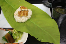 焼き穴子と新生姜のおこわ・茶豆の味噌仕立て・香の物