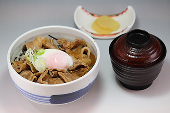 肉玉丼(汁物、香の物 付) 1,100円