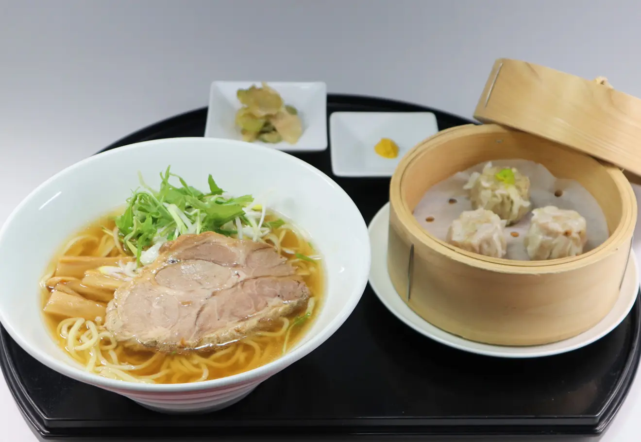 大判チャーシュー麺セット