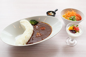 ダムカレーセット